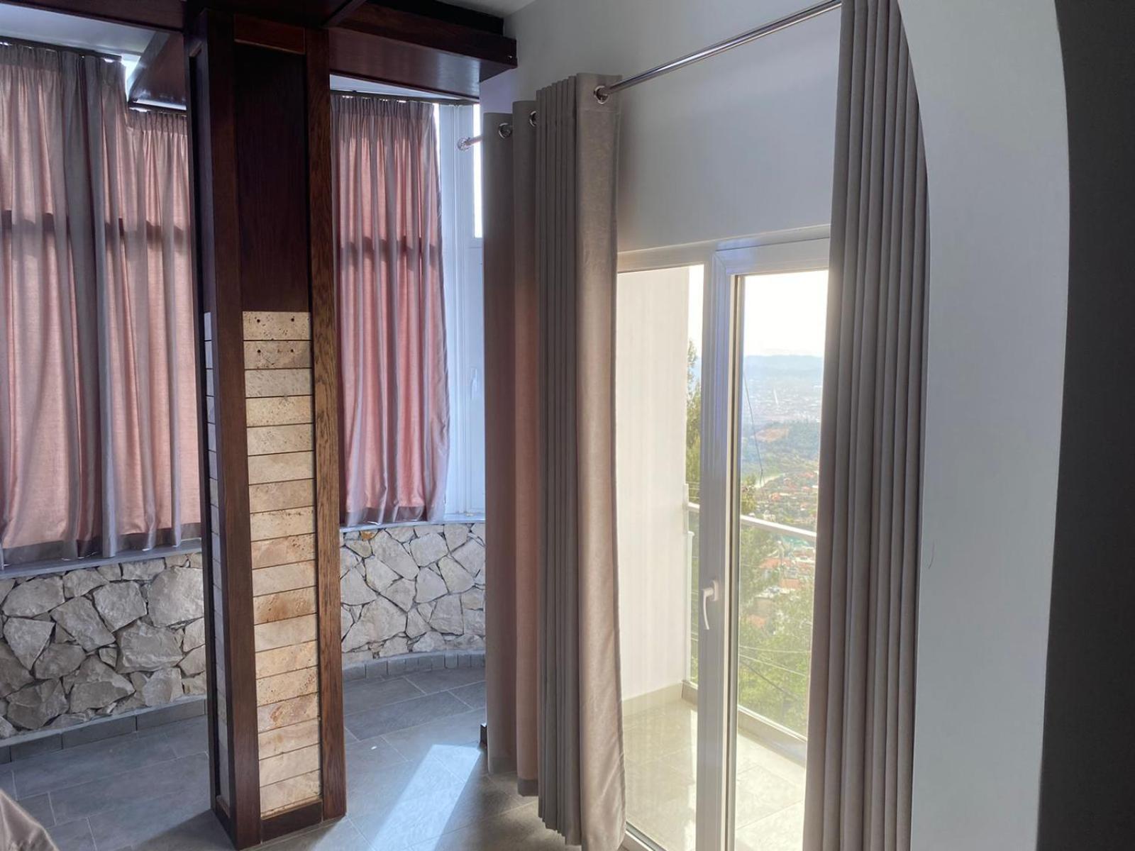 Pamja E Qyteteve Krujë Exterior foto